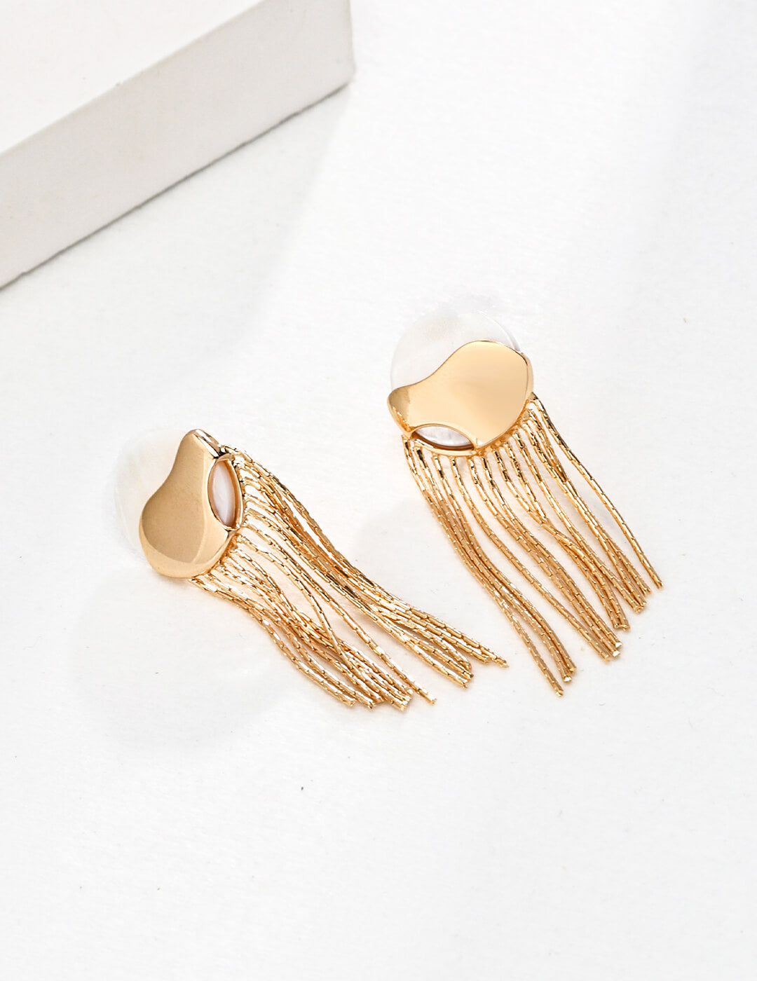 Silver Minimalist Shell Earrings | Tsuki