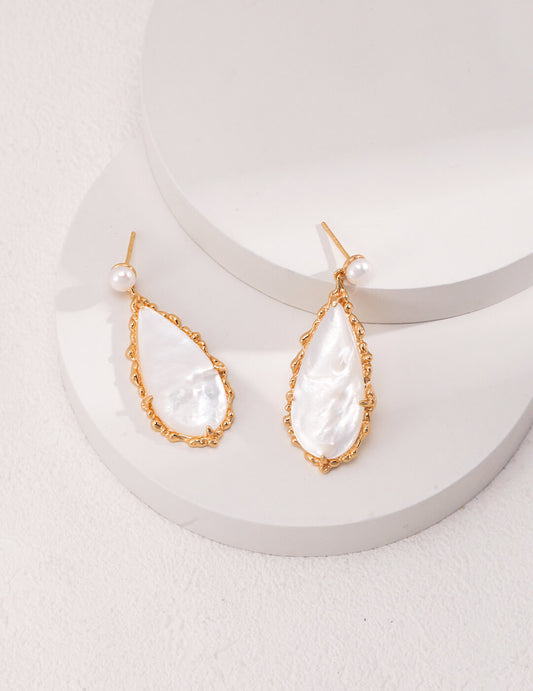 Water Drop Pearl Earrings | Tsuki